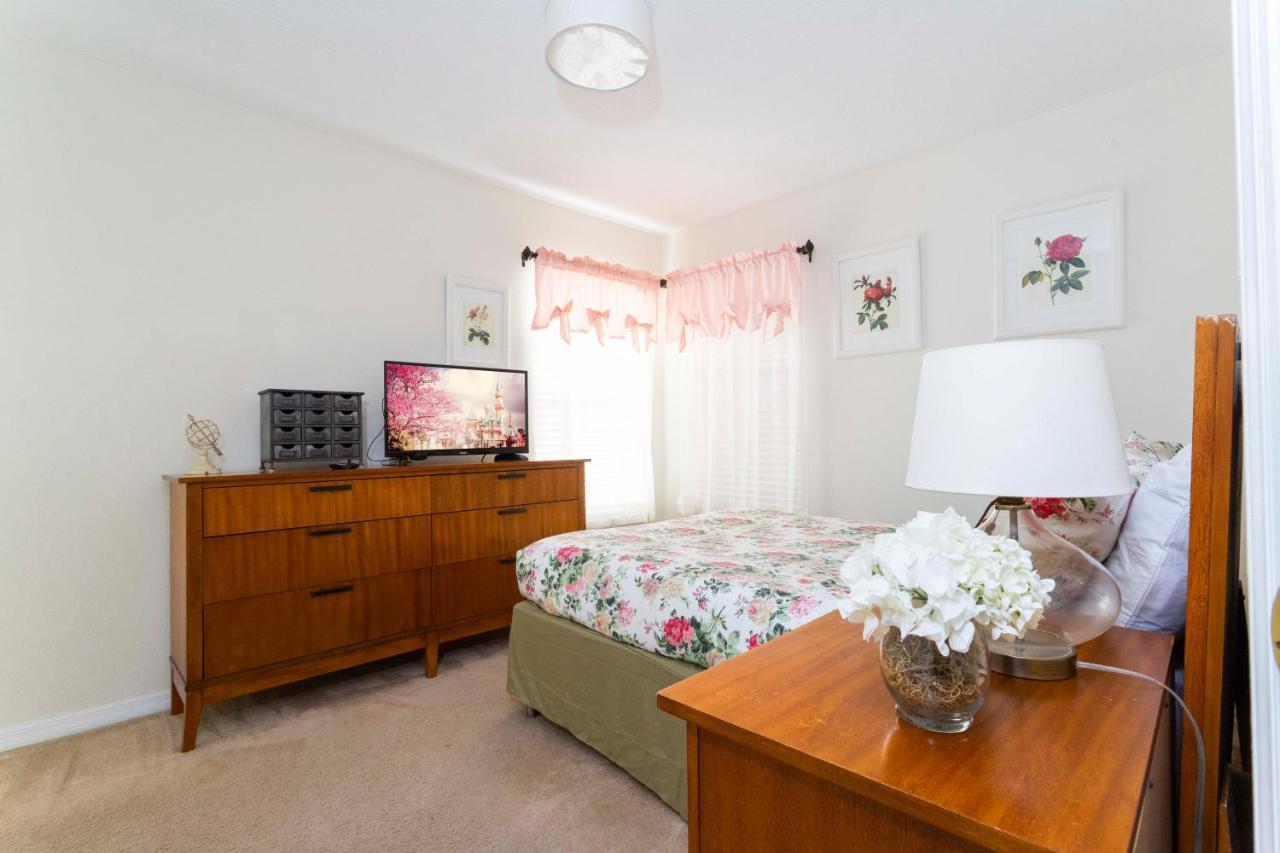 Gorgeous 4 Bedroom W/ Pool Close To Disney 920 Kissimmee Eksteriør bilde