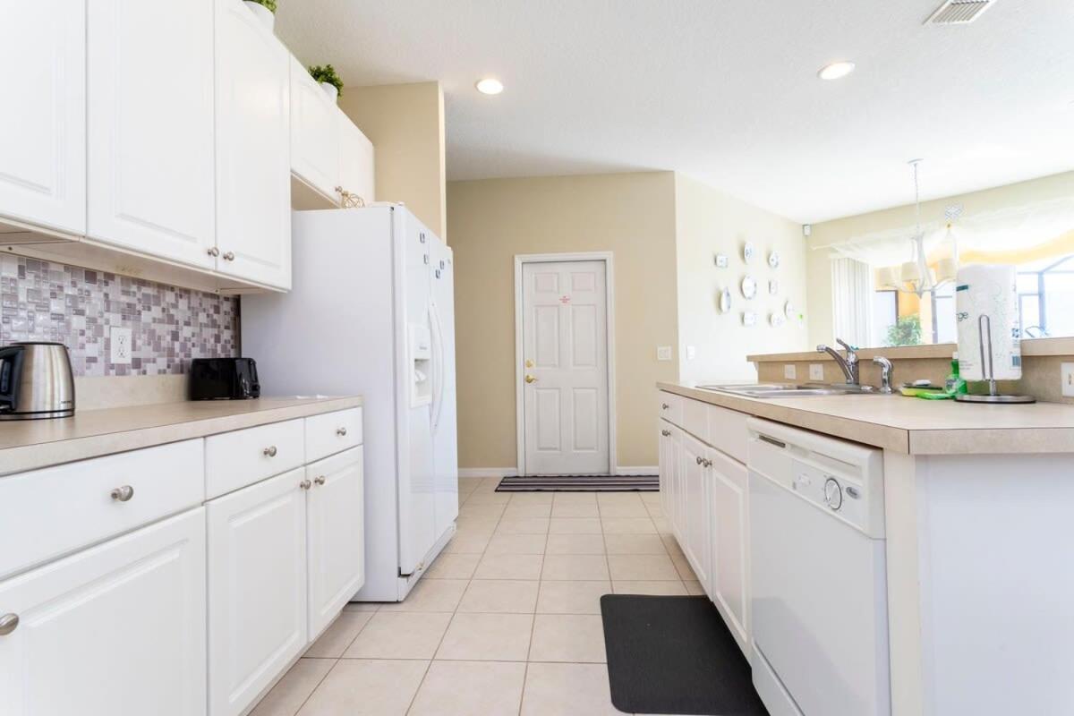 Gorgeous 4 Bedroom W/ Pool Close To Disney 920 Kissimmee Eksteriør bilde